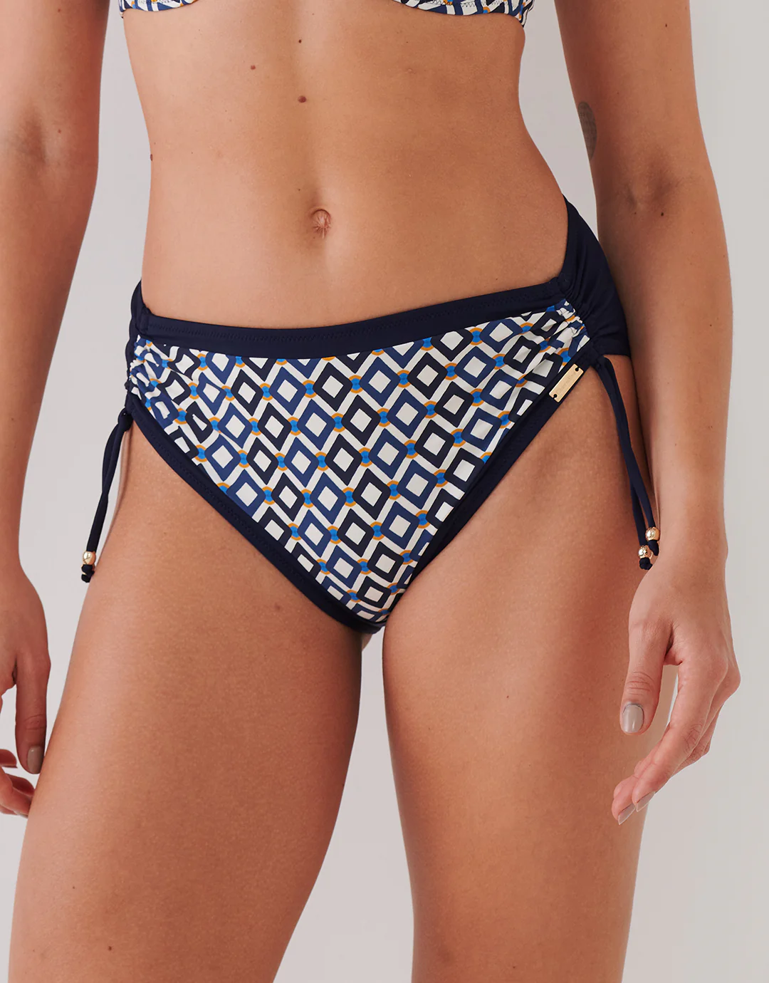Seaside Dining Underwired Bikini Set - Navy Cream - Image 5